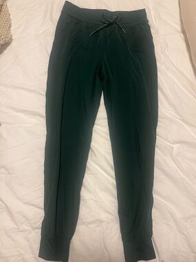 Women’s Zella Hunter Green Slim Jogger Pants with Drawstring